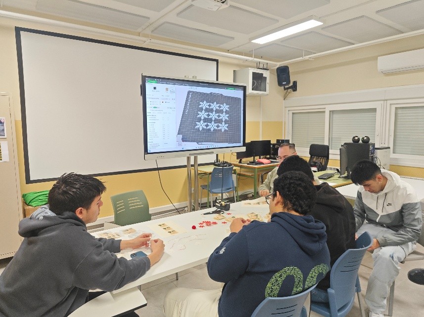 Alumnos trabajando en ATECA